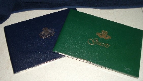 Wedding Guest Books 1599US 5 3 4 x 8 3 4 Gold Claddagh on green bonded 